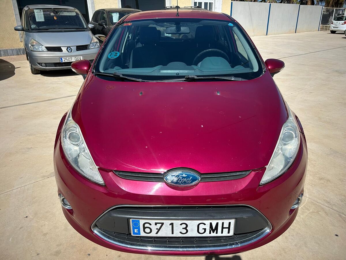 FORD FIESTA TITANIUM 1.4 AUTO SPANISH LHD IN SPAIN 66000 MILES SUPERB 2009